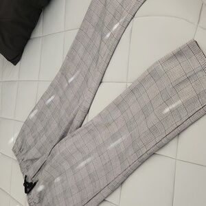 H&M Men's Black and White Checkered Pants
